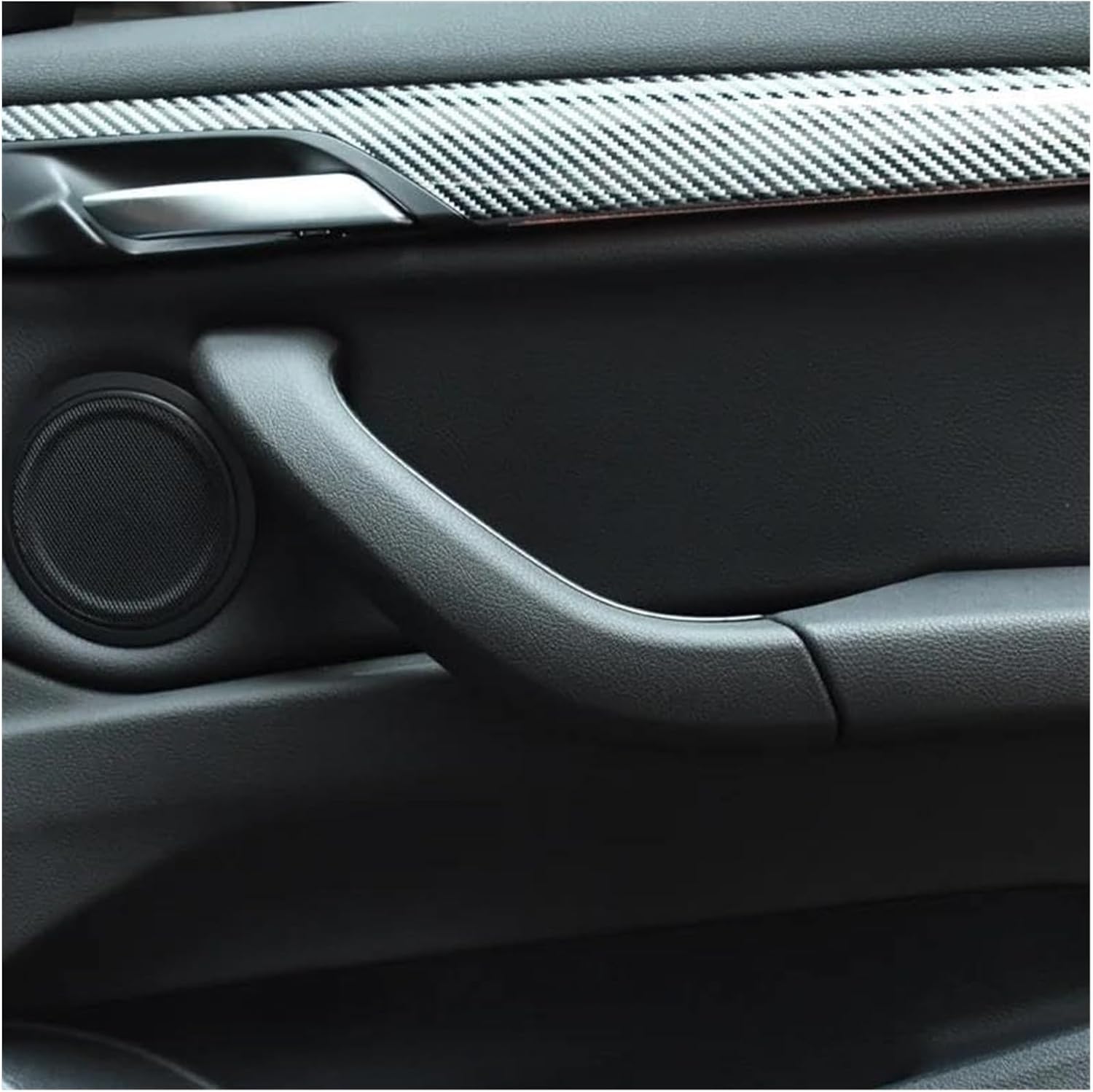 Handles set for BMW X1 F48, which are designed to present sleek contours that would certainly give the interior of your car a completely new meaning. Comfort and functionality are guaranteed.