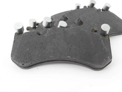 Front Brake Pad Set 0054206620 Compatible With Benz W204 W212
