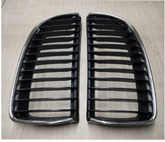 Kidney Grill Crome Sada (2005/2007) Set 51137120007=L.H & 51137120008=R.H Compatible With BMW 3 Series E90 Tag 18
