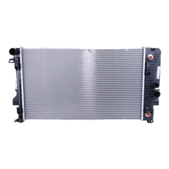 Engine Cooling Radiator 6395010701 6395011201 Compatible With Mercedes Benz W639