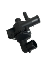 Thermostat Housing C2Z11669 LR062085 LR033675 LR039254 Compatible With DISCOVERY IV (L319) | LR4 DISCOVERY V (L462) RANGE ROVER IV (L405) RANGE ROVER SPORT I (L320)