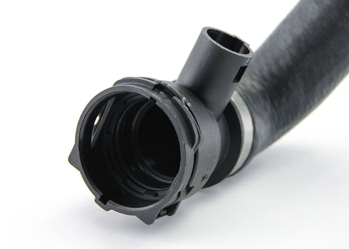 Engine Thermostat Water Hose 11531711322 11537503725 11537505229 Compatible With BMW E38 E39