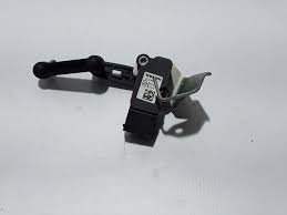 Front Right Headlight Level Sensor 32246992 31360329 Compatible With Volvo XC60 & S90 & XC90