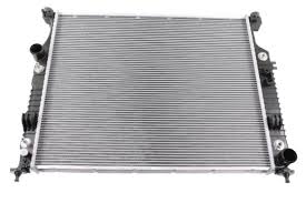 Engine Cooling Radiator 2515000003 2515000103 2515000303 2515000403 2515000503 Compatible with MERCEDES-BENZ GL-CLASS (X164) & M-CLASS (W164) & R-CLASS (W251, V251)