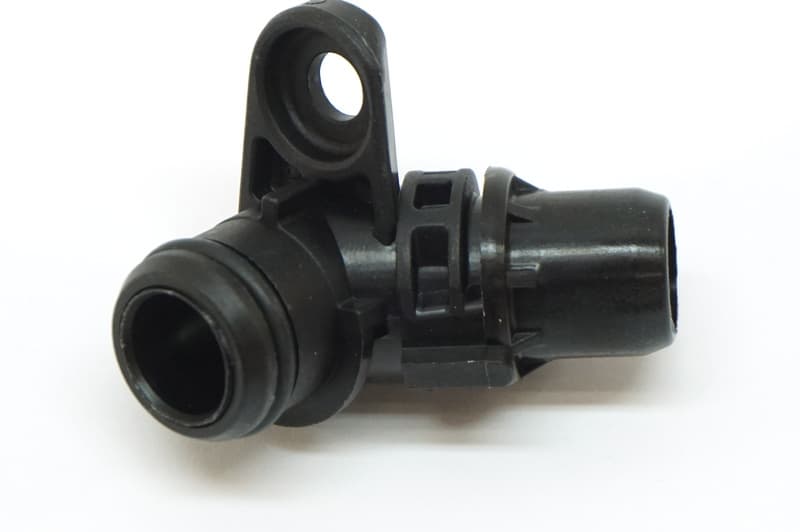 Connector Hose 17117548104 Compatible With BMW E90 E91 E92