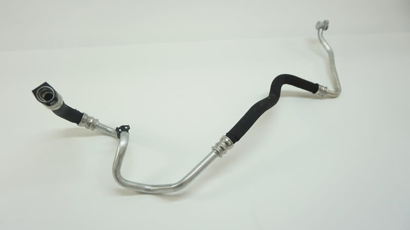 Oil Cooling Pipe Inlet 17227589509 Compatible With BMW F02 F07 F10