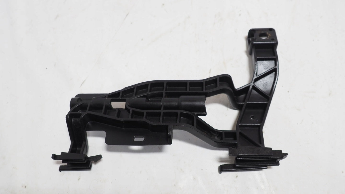 Rear Bumper Bracket Left 2128854514 & Right 2128854614 Compatible With MERCEDES BENZ E-CLASS W212  2014-2016 842