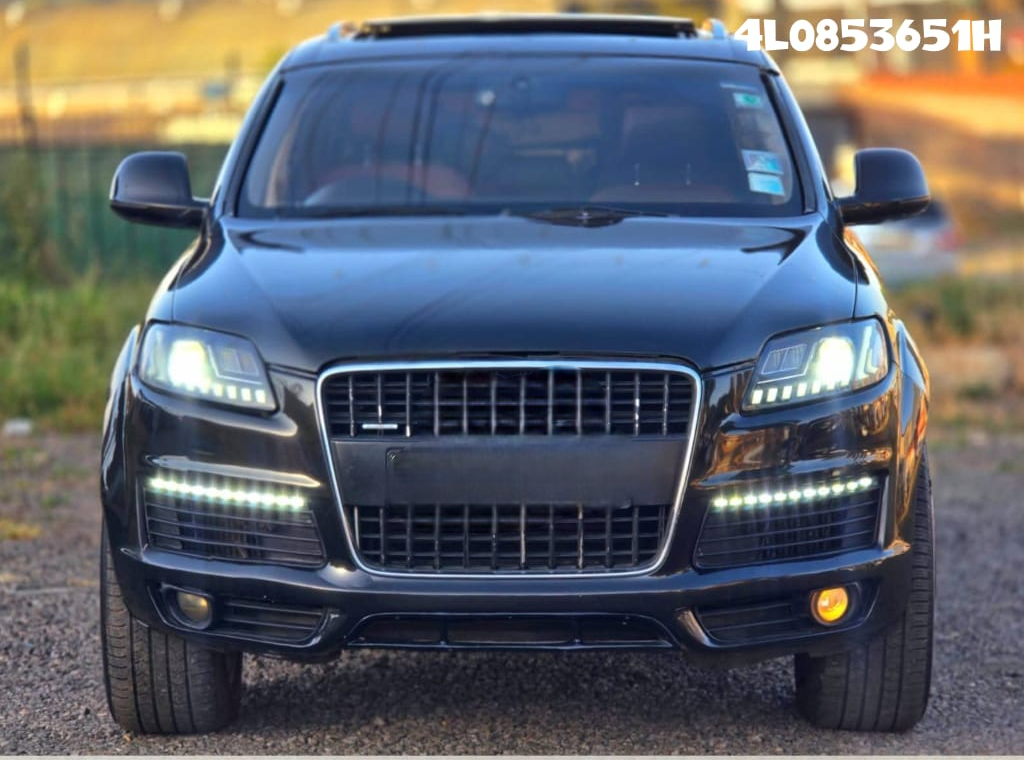 Matt Grey Original Show Grill Compatible With Audi = Q7 (2006-15) Tag No.163