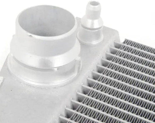 Engine Radiator 17117570093 ompatible With BMW F02