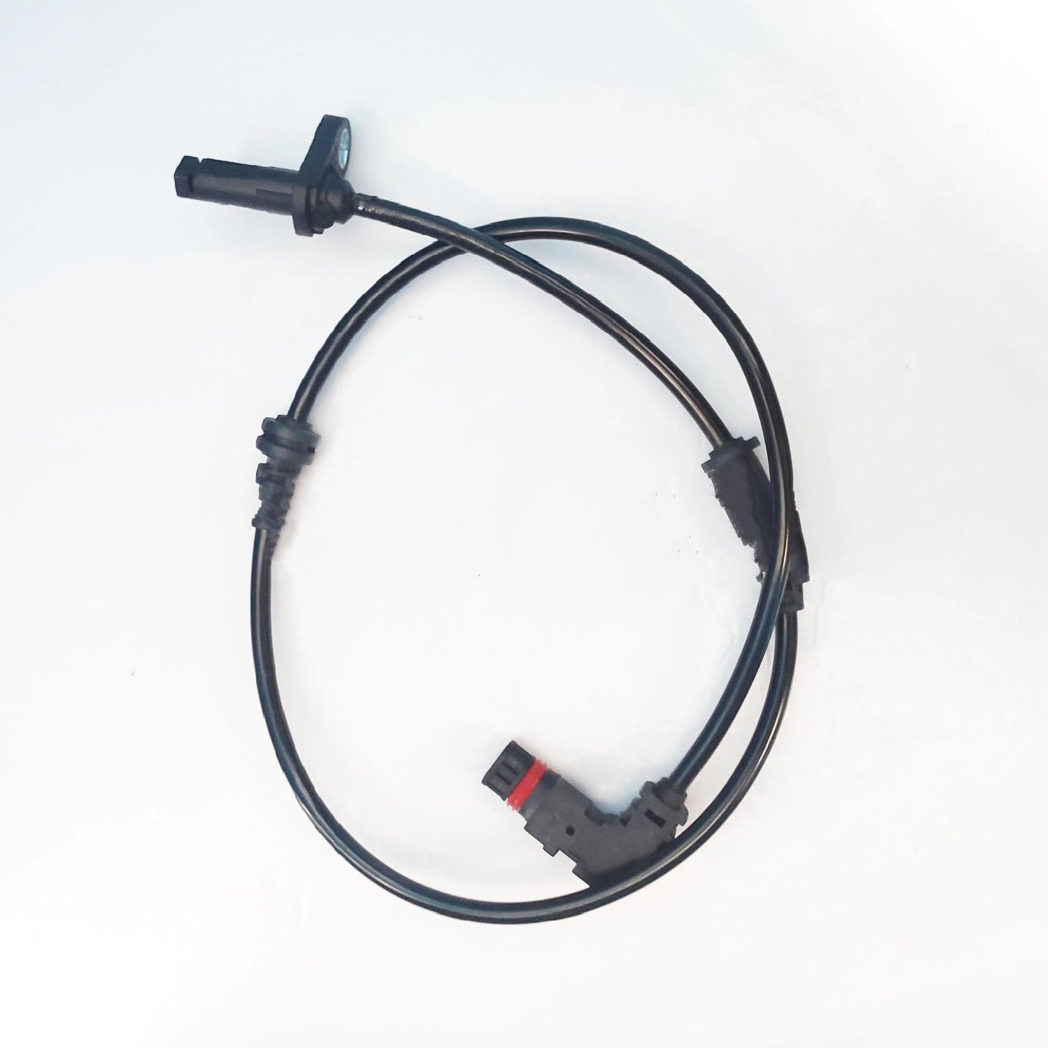 Front ABS Wheel Speed Sensor 2075400017 Compatible With Mercedes Benz W204