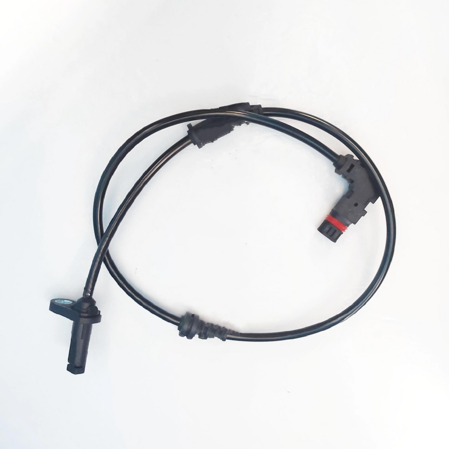 Front ABS Wheel Speed Sensor 2075400017 Compatible With Mercedes Benz W204