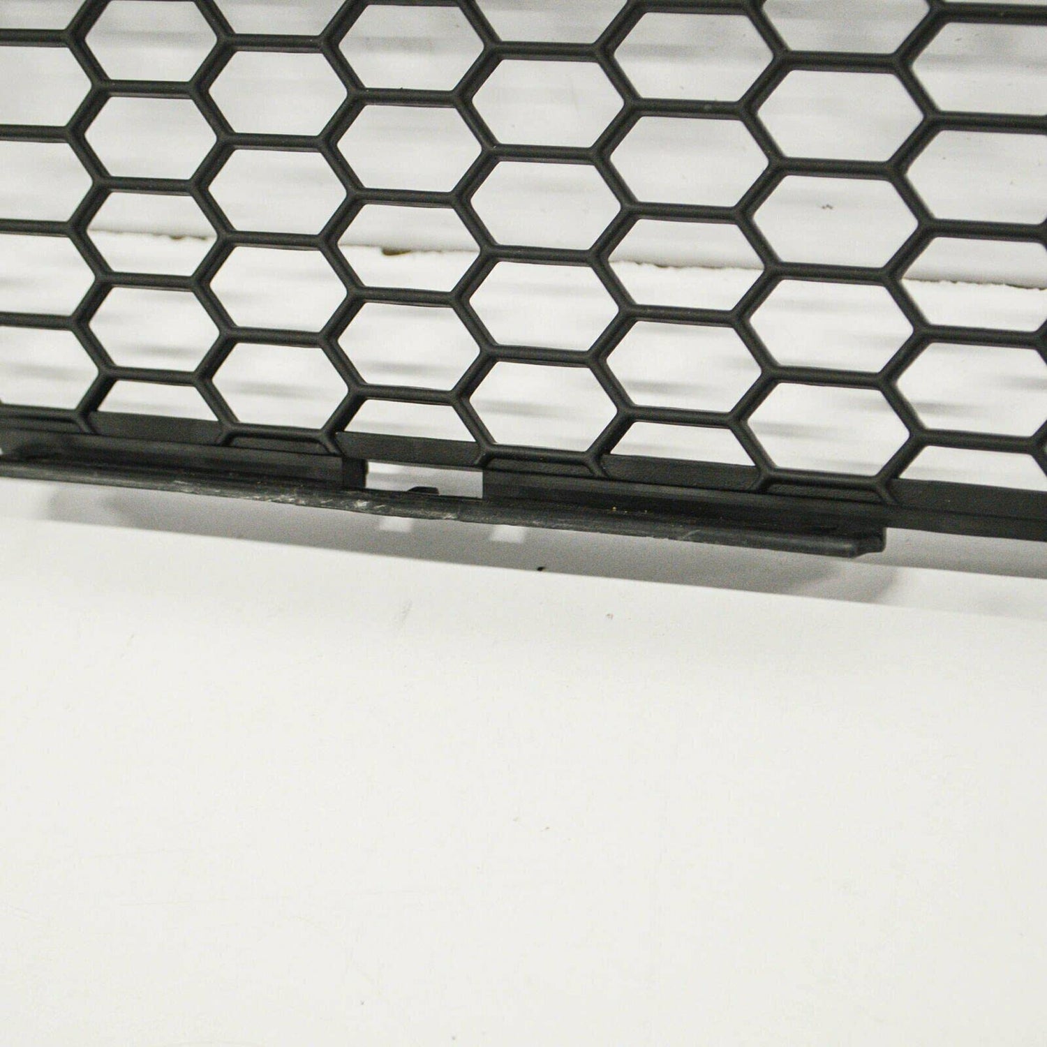 Show Grill 30744113 Compatible With Volvo S80 (2007-16)
