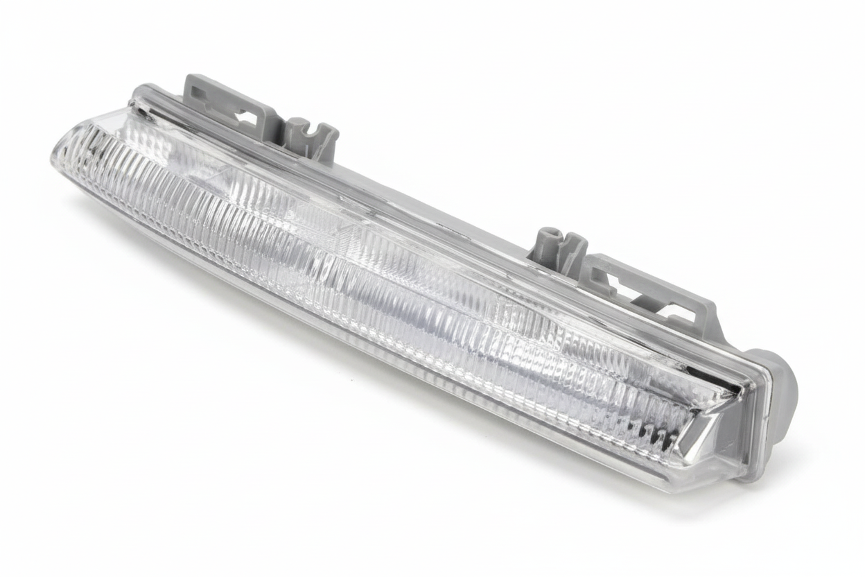 Fog Lamp Fog Light Compatible With MERCEDES-BENZ C-CLASS W204 E-CLASS W212 2010-2016  Fog Lamp Fog Light Left 2049068900 & Right 2049069000 A2049068900 A2049068900 Tag-FO-101