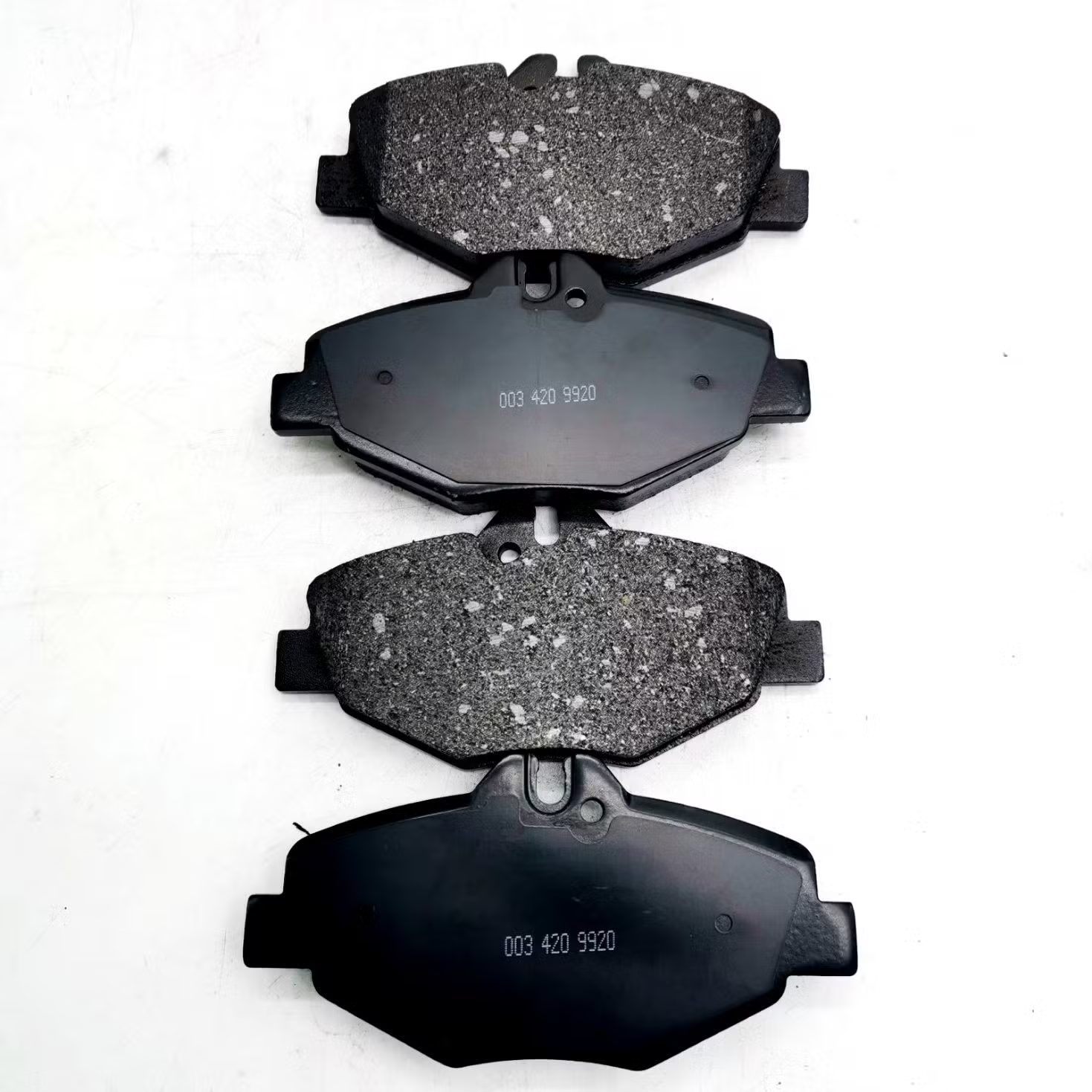 Front Beake Pad Set 0034209920 Compatible With Mercedes Benz W211