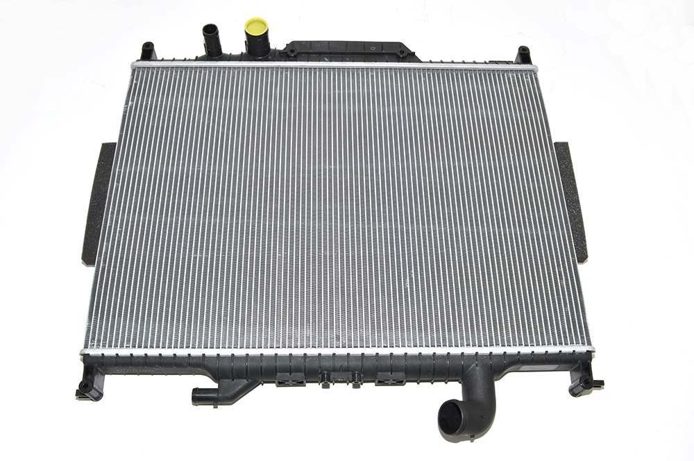 Radiator LR022741 Compatible With LAND ROVER RANGE ROVER III (L322)