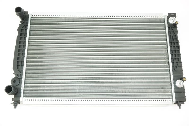 Engine Cooling Radiator 8D0121251BC 8D0121251M Compatible With Volkswagen Passat