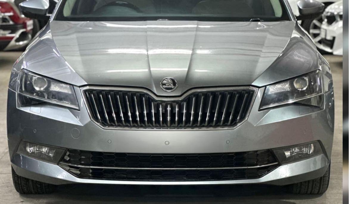 Show Grill (Without Camera Hole) 3T0853668B 3T0853607B  Compatible With Skoda Superb (2015-2018) Tag No.62