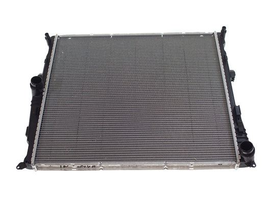 Engine Cooling Radiator 17118623366 Compatible With BMW X3 E25