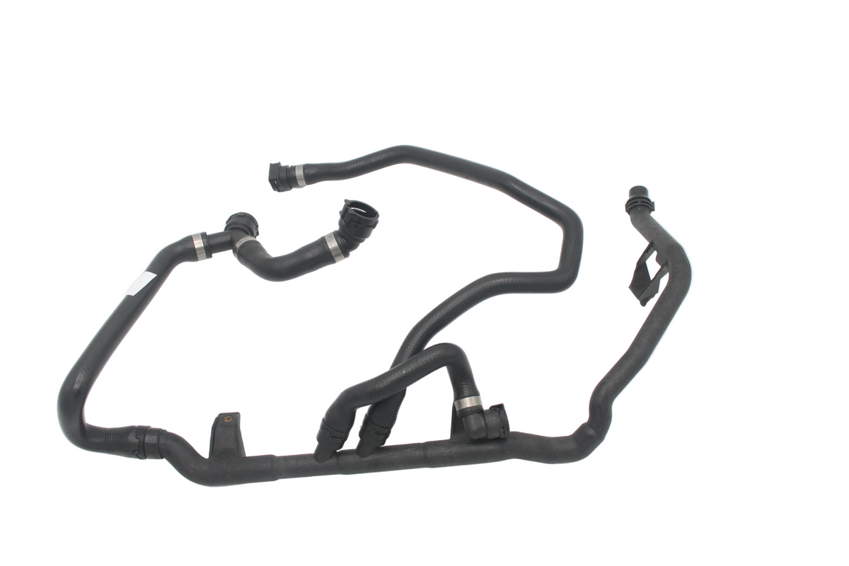 Engine Cooling Hose 17127523152 17127548221 Compatible With BMW E90 E84
