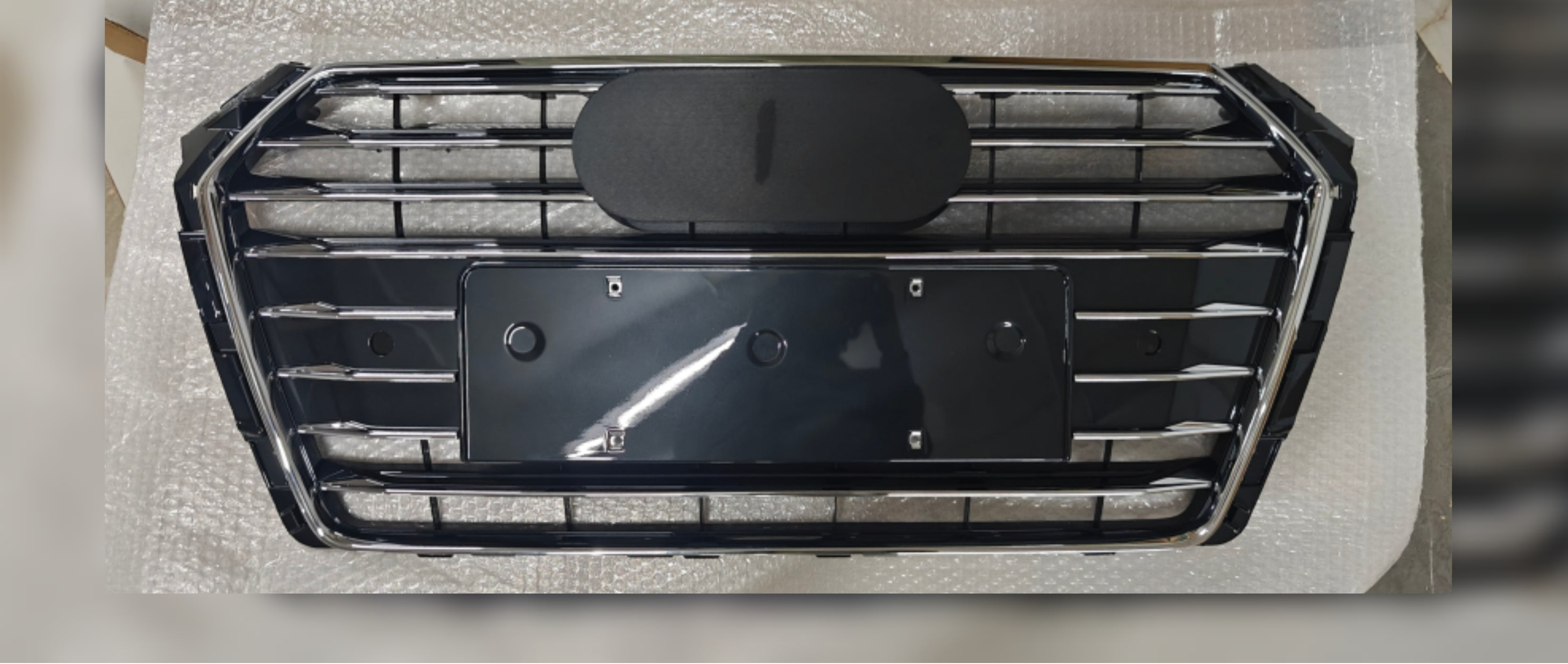 Glossy Black Show Grill A8WD853551ERN4 Compatible With Audi A4 8W (2016-2019) Tag No.22