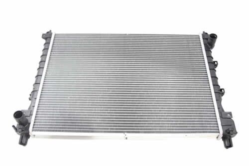 Engine Coolant Radiator Assembly PCC000320 PCC000321 Compatible With Land Rover Freelander 1