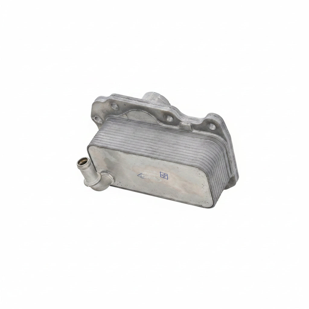 OIL COOLER LR075630 G4D36A642AA G4D36A642BB JDE36854 JDE38250 LR073678 Compatible With  JAGUAR XE (X760) & XF II (X260) & LAND ROVER DEFENDER Station Wagon (L663) & DISCOVERY SPORT (L550)