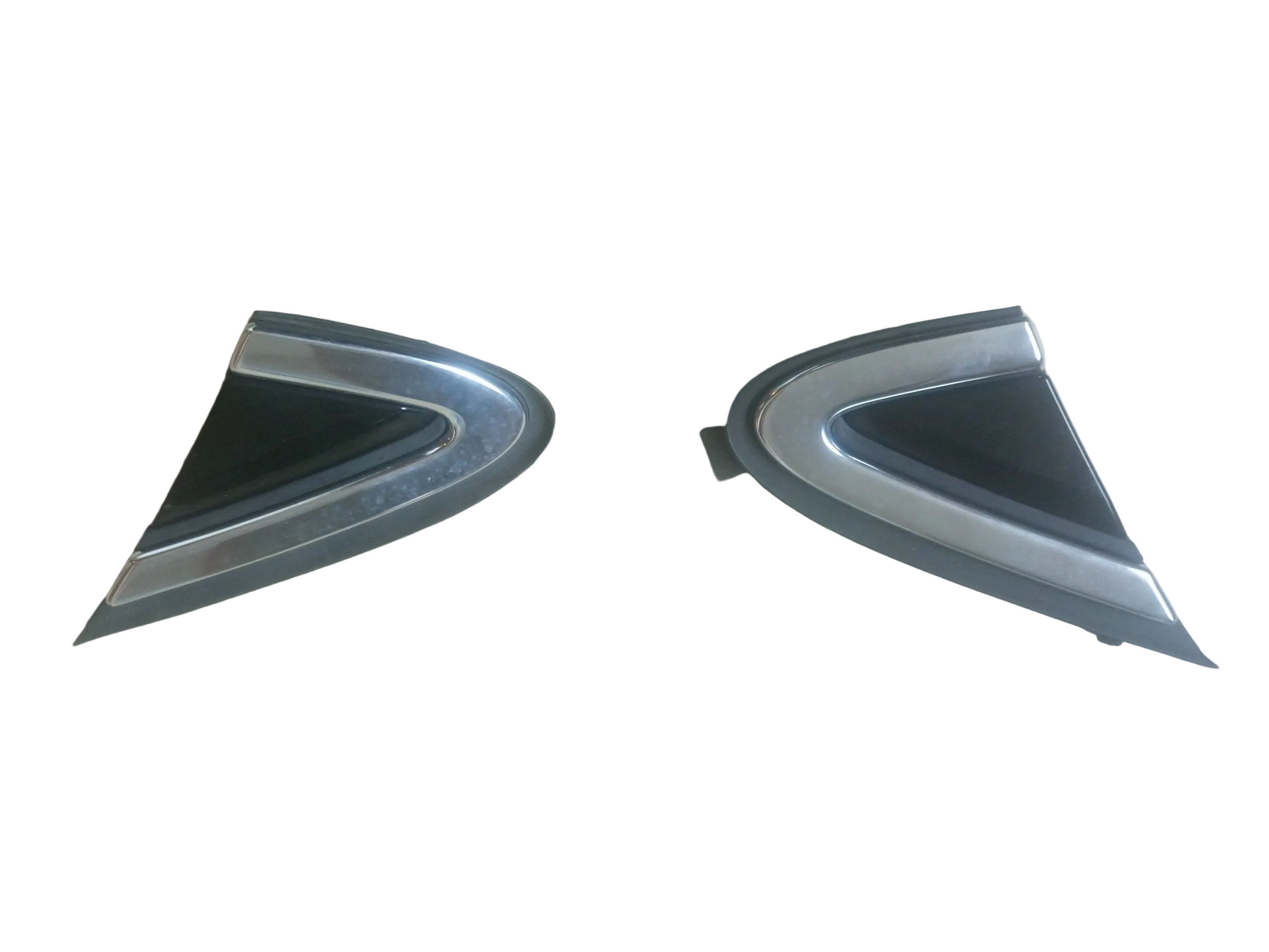 Front Fender Molding With Chrome Set Left 31416469 & Right 31416470 Compatible With Volvo V40 (2013-19)