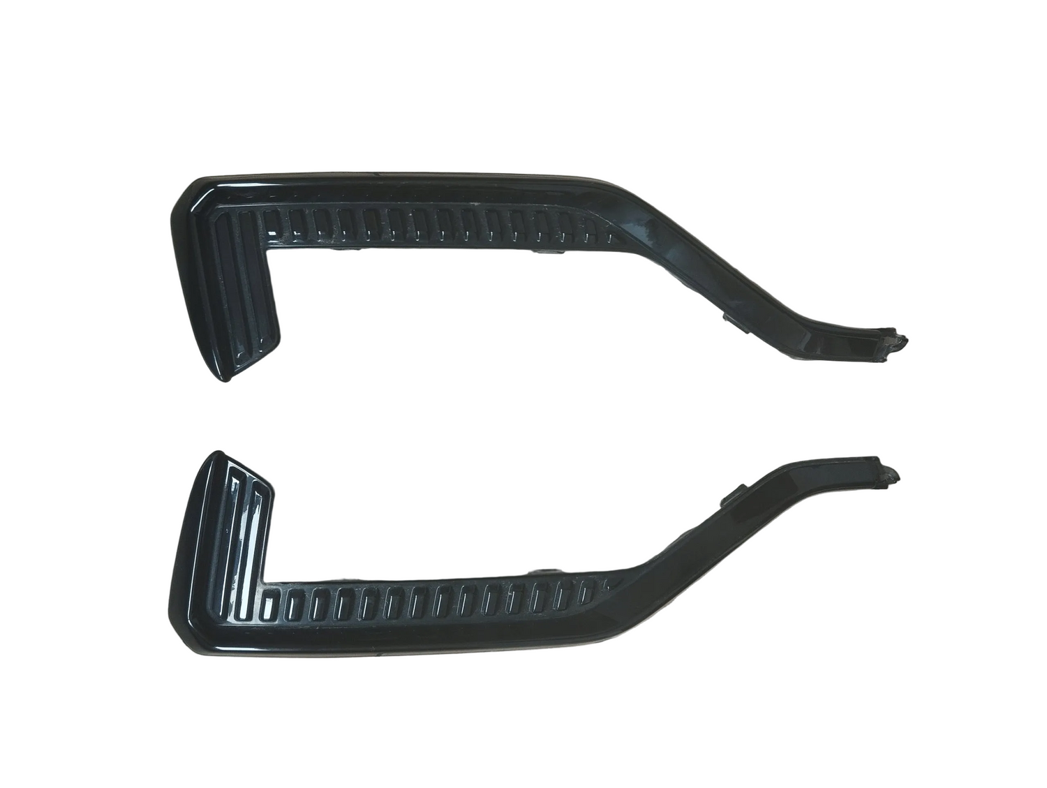 Rear Bumper Grille Set Left 32136213 & Right 32136214 Compatible With Volvo XC60 (2022-25)