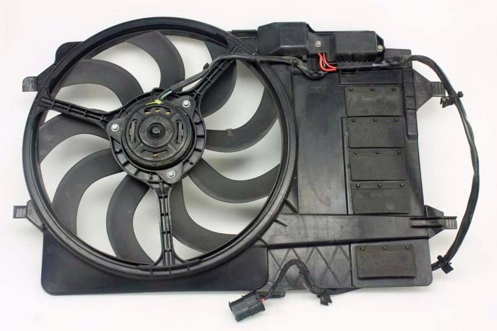 Engine Cooling Radiator Fan Assembly 17101475577 Compatible With MINI Cooper R50