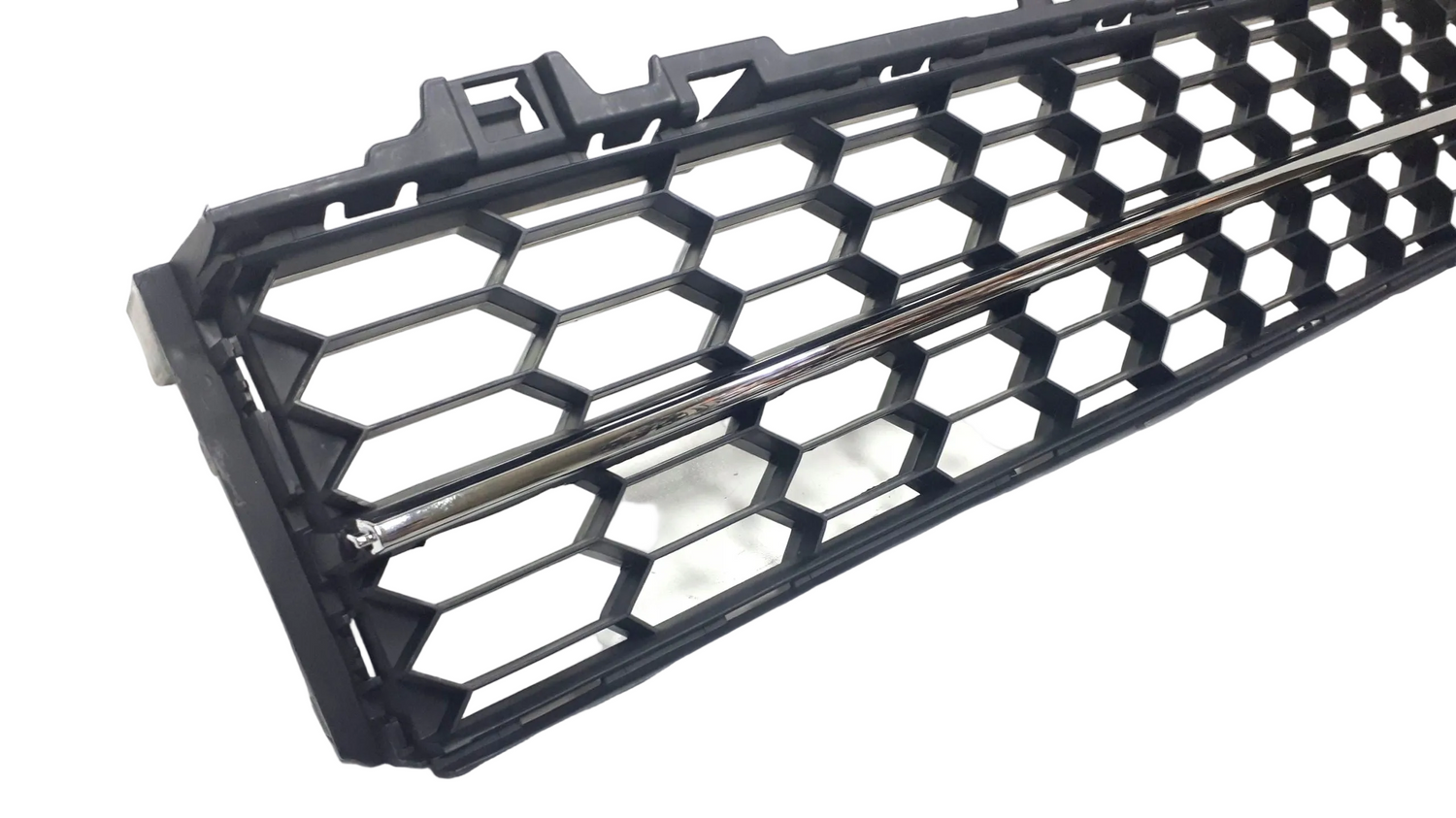 Front Bumper Grill With Chrome 3V0853677 3V0853551A Compatible With Skoda Superb (2015-2018) Tag No.505