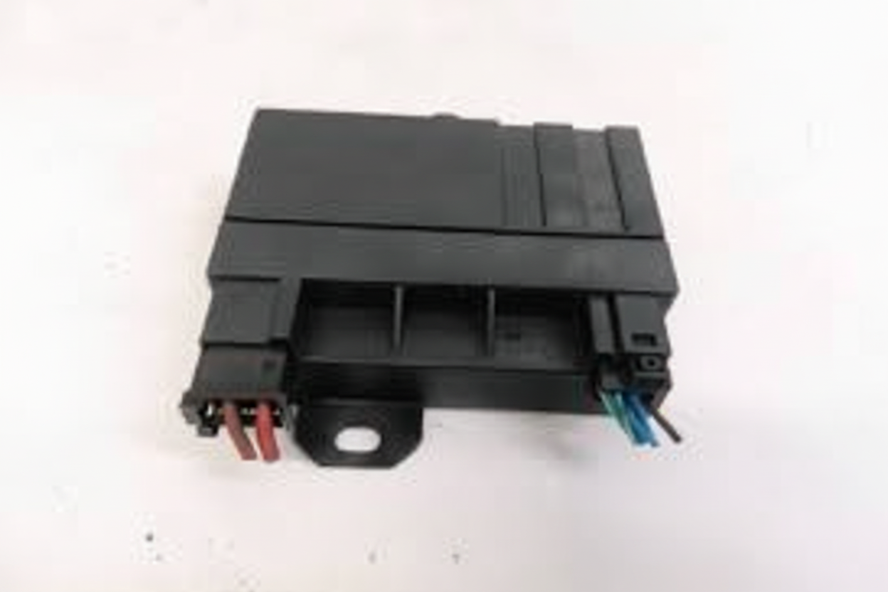 Fuel Control Module 2129003408 A2129003408 Compatible With Mercedes Benz W204 W212 Tag No.190