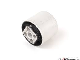 Rear Suspension Bushing 7L6525337 Compatible With Audi Q7: Years 2007-2015 Volkswagen Touareg: Years 2003-2010