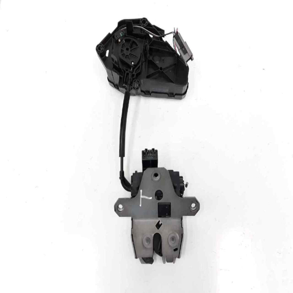 Trunk Lid Door Latch Left C2Z19930 Compatible With Jaguar  XF I (X250) (2008-15)