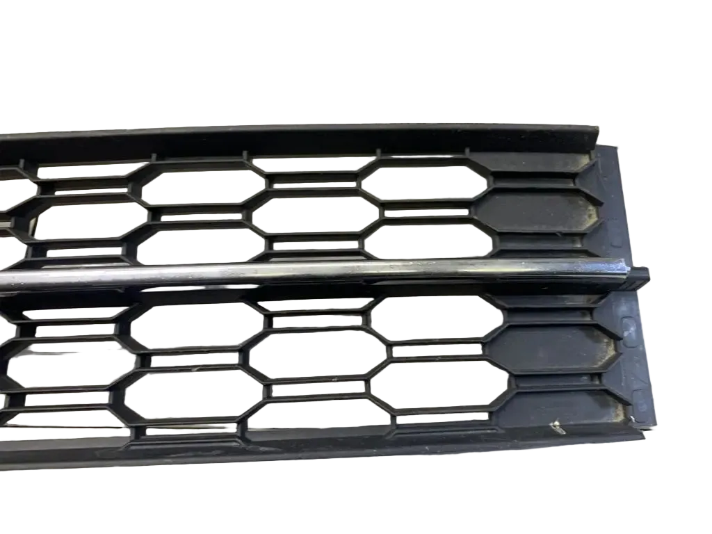 Front Bumper Lower Grill With Chrome 5E0853677K9B9 5E08535512ZZ Skoda Octavia (2017-2020) Tag No.507