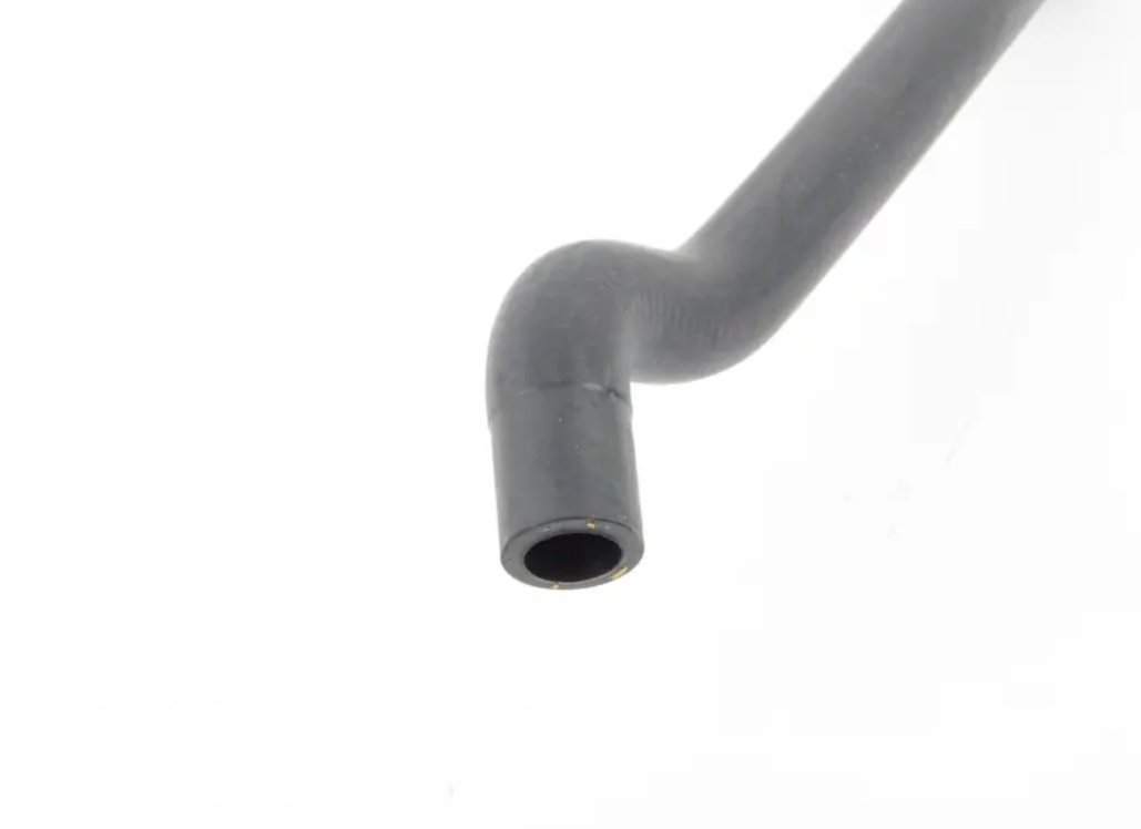 Water Hose With Gasket Water Pump to Engine Oil Inlet Line 11537584630 Compatible With BMW E70 E71