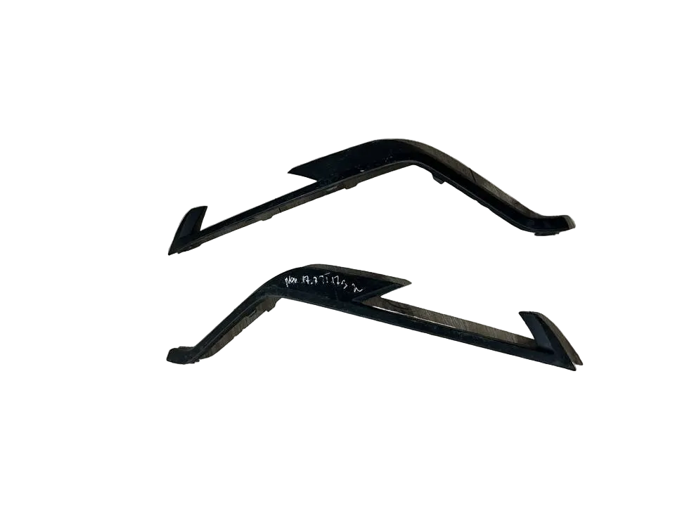 Front Bumper Strip Set Left 32227911 & Right 32227912 Volvo XC60 (2022-25)